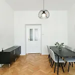 Apartmanhotel Wsp Petrin Garden