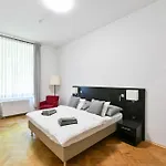 Apartmanhotel Wsp Petrin Garden