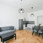 Apartmanhotel Wsp Petrin Garden