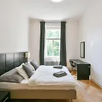 Apartmanhotel Wsp Petrin Garden