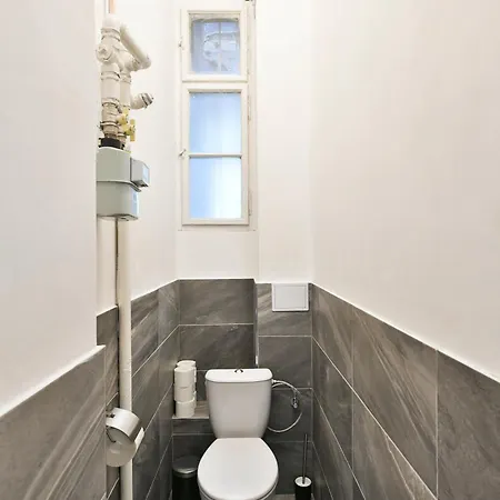 Apart-hotel Wsp Petrin Garden Praga