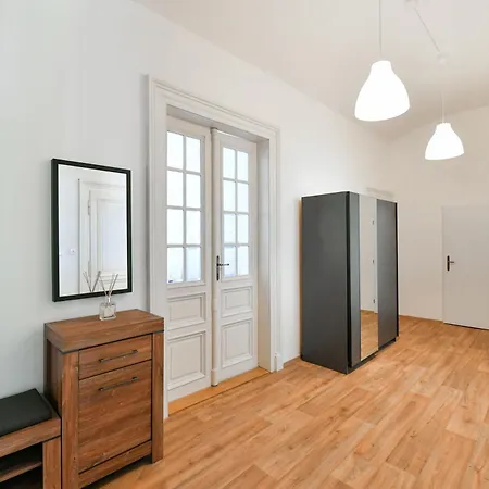 Wsp Petrin Garden Aparthotel 4*