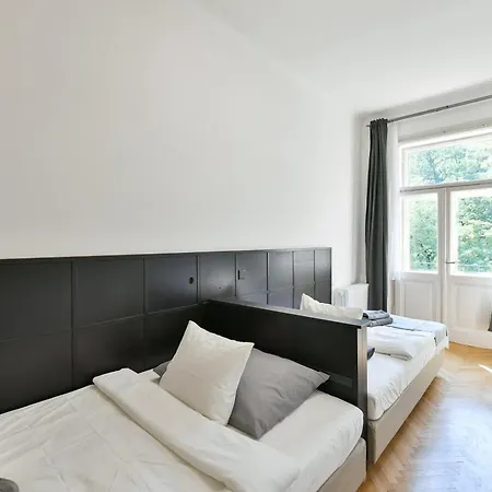 Wsp Petrin Garden Aparthotel 4*