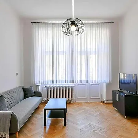 Wsp Petrin Garden 4*