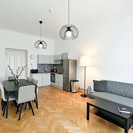 Apart-hotel Wsp Petrin Garden