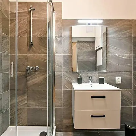 Wsp Petrin Garden 4*