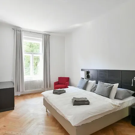 Wsp Petrin Garden 4*