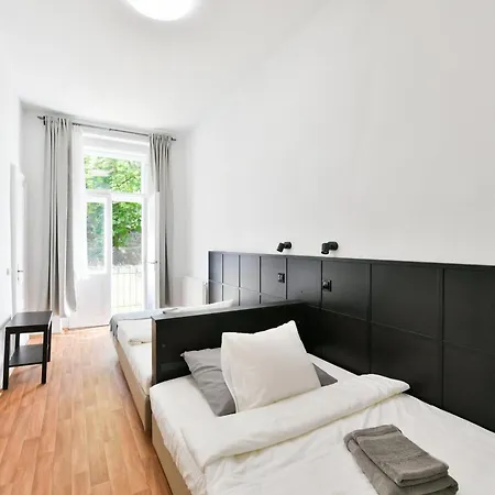 Wsp Petrin Garden Aparthotel 4*